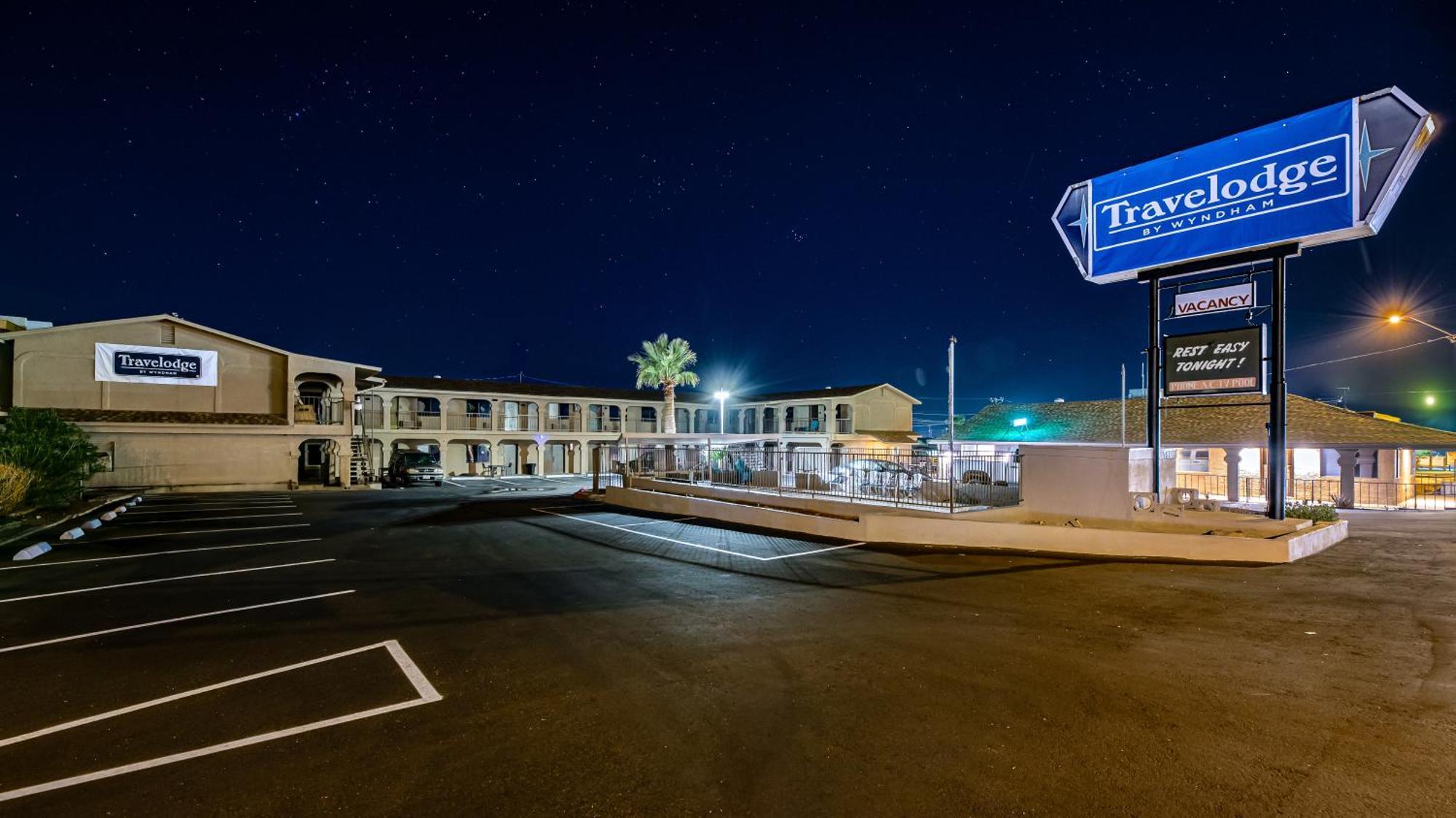 Travelodge By Wyndham Паркер Экстерьер фото